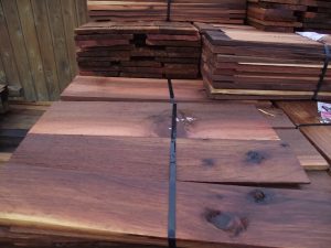 Western Red cedar 18" medium shakes #2 grade Taper sawn - Image 2