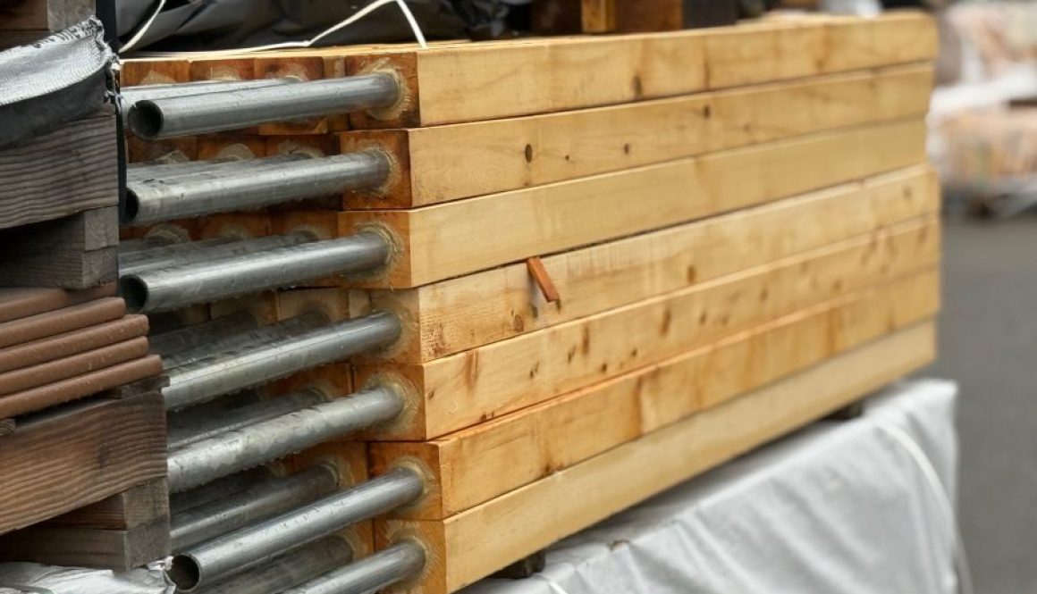 Alaskan Yellow Cedar 8' Post On Pipe - Smooth Finish